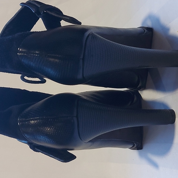 ALEXANDER WANG LACE UP BOOT HEELS! - Picture 3 of 8